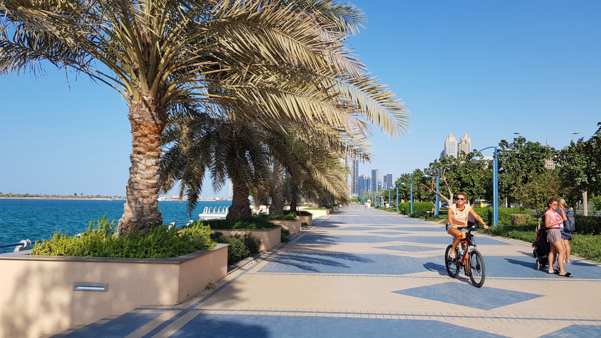 The Corniche - Best Things to do in Abu Dhabi