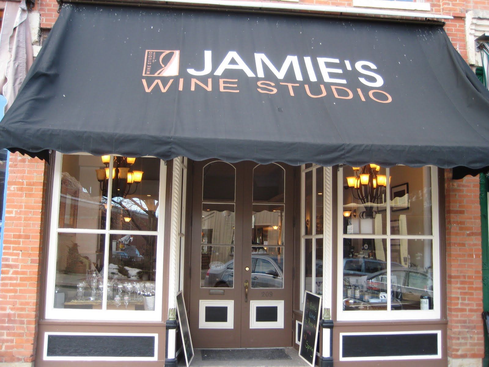 Jamie's Wine Studio of Galena - Things to Do in Galena